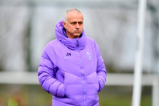 Coronavirus, Mourinho prepara allenamenti a distanza. Winks stupito: "Sono strani"