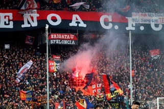 Coronavirus, raccolta fondi degli Ultras Genoa per l'ospedale San Martino