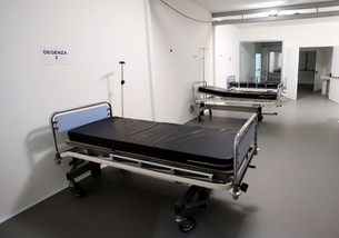 Coronavirus, calano contagiati e ricoverati in terapia intensiva in Lombardia