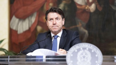 Coronavirus, Conte: “Misure fino al 13 aprile. No ad allenamenti per squadre e giocatori"