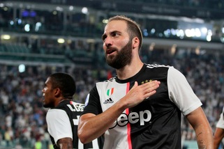 Higuain come Tevez: può liberare il posto per Icardi o Gabriel Jesus