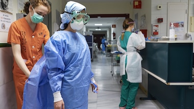 Coronavirus, altri 757 morti in Spagna: sono quasi 15mila