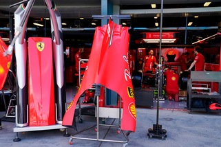 Coronavirus, Ferrari riapre gli stabilimenti con “Back on Track”