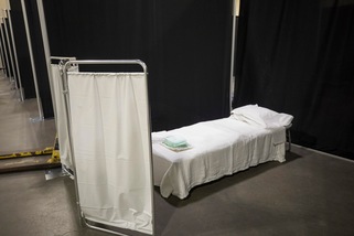 Daily Mail: "Farmaco anti-Ebola efficace nella lotta al Coronavirus"