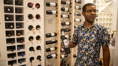 Coronavirus, il vino rosso può contenere la cura: al via i test