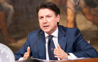 Conte attacca la Germania: "Opera da freno per l'Europa. Italia lasciata sola"
