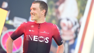 Dennis viola la quarantena: “Il Coronavirus può succhiarmi il c…”