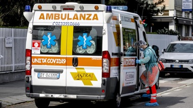 Coronavirus, 437 nuovi morti. In calo positivi e pazienti in terapia intensiva