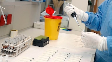 Coronavirus, da Pomezia il vaccino che fa sperare l'Inghilterra