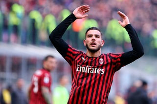 Il Psg attacca il Milan: 50 milioni per Theo