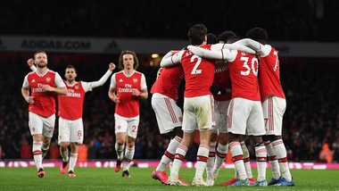 Coronavirus, l'Arsenal di nuovo in campo: ecco le dure regole da seguire