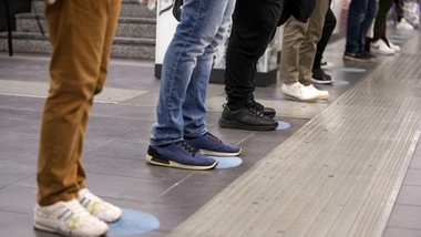 Coronavirus, a Roma le prove per l'accesso in metro