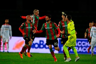 Ternana, il patron Bandecchi "Ripresa? Aperto a tutte le soluzioni"