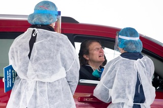 Coronavirus, in Scozia uno spray nasale che lo blocca