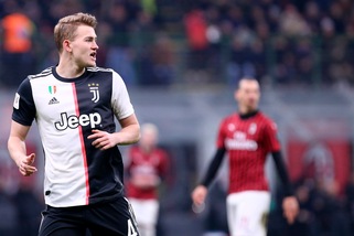 De Ligt: "Nella Juve imparo da Bonucci e Chiellini"