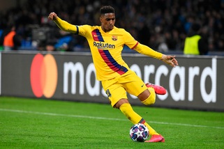 Inter-Barcellona, Junior Firpo è la chiave per Lautaro Martinez