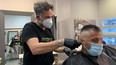 Coronavirus, la riapertura dei parrucchieri a Bolzano