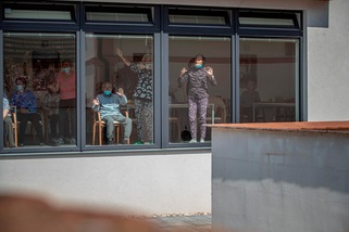 Coronavirus, in Spagna è guarita una donna di 113 anni