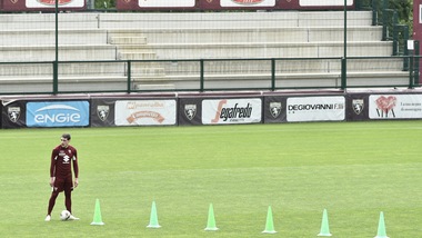 Tamponi al Torino, poi il via al lavoro in gruppo