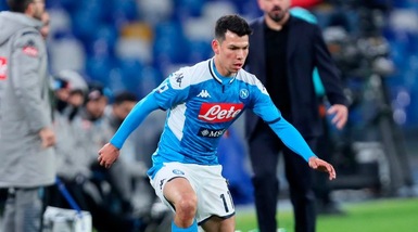 Napoli, Lozano in campo per l'allenamento individuale