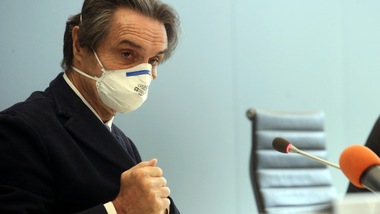 Coronavirus, Fontana: "Ristoranti e parrucchieri aperti da lunedì"