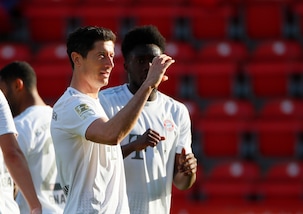 Il Bayern risponde al Borussia Dortmund: Lewandowski e Pavard stendono l'Union Berlino