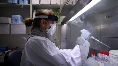 Coronavirus, il farmaco già c'è: è del 2003!