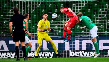 Bundesliga, Bayer Leverkusen corsaro: 4-1 sul Werder Brema