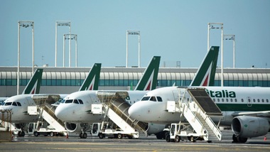Coronavirus, Alitalia: ripristinati i voli per New York, Spagna e Sud Italia