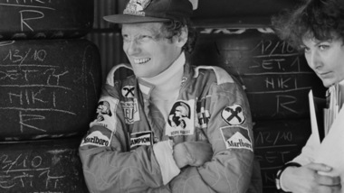 F1, Mercedes commemora Lauda: "Una leggenda del nostro sport"