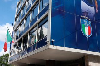 Licenze Uefa 2020-2021, solo 4 club di A esclusi