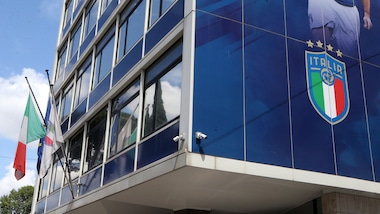 Serie C, parlano i medici: "Impossibile riprendere"