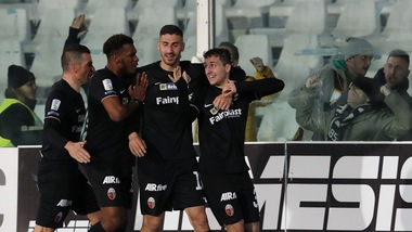 Pulcinelli smentisce la cessione: "Falsità, saldamente al comando dell'Ascoli"