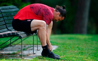 Milan, Ibrahimovic si infortuna: rischia un lungo stop