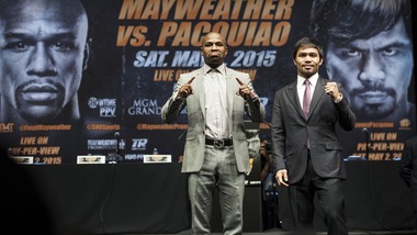 Scontro Mayweather-Pacquiao: "Sei un vecchio", "Sono il campione"