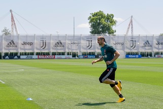 Juve, Milan nel mirino. Chiellini e Alex Sandro in gruppo