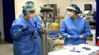 Coronavirus in Italia: terapie intensive ancora in calo