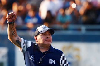 Maradona vicino al rinnovo con il Gimnasia