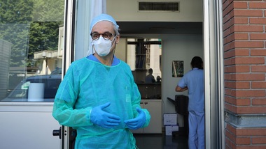 Coronavirus, 868 positivi in meno in Italia. 177 nuovi contagiati: trend in calo