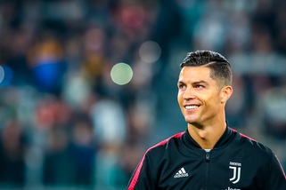 Cristiano Ronaldo nella storia: è il primo calciatore miliardario