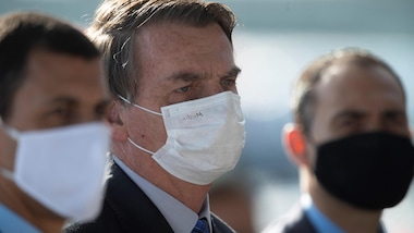 Coronavirus, polemiche in Brasile: "Bolsonaro nasconde il numero dei morti"