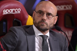 Roma, il monito di Petrachi: "Negli allenamenti non ho visto cattiveria"