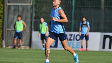 Lazio, Milinkovic c’è e fa un super gol. Leiva, fastidio al ginocchio