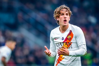 Roma, Zaniolo operato al naso: "Ci vediamo tra poco"