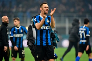Inter, De Vrij carica la squadra: "Si riparte, pronti a dare tutto"