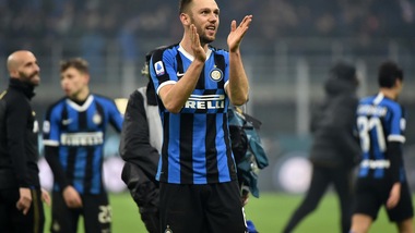Inter, De Vrij carica la squadra: "Si riparte, pronti a dare tutto"