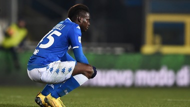 Brescia, Balotelli di nuovo out: altro mal di pancia