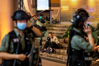 Hong Kong, viola la quarantena: in carcere per 14 giorni