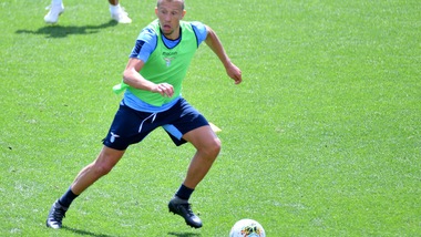 Lazio, Leiva stringe i denti e si allena. Luiz Felipe e Marusic da valutare