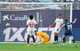 Siviglia, solo pari con il Levante, 2-2 con show finale tra Betis e Granada